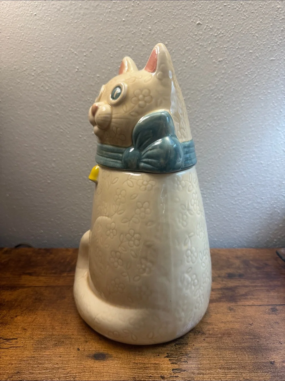 Poppy Trail Cat Cookie Jar Canister Ceramic Kitchen Food Storage